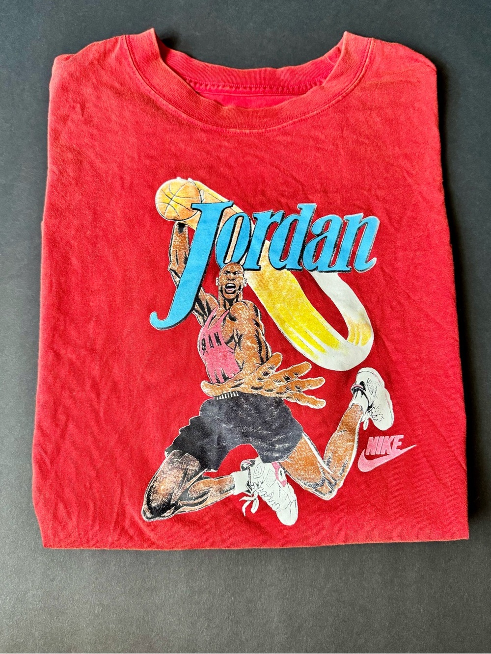 Nike Red Jordan Graphic Short Sleeve Tee - with a vintage look S:Large